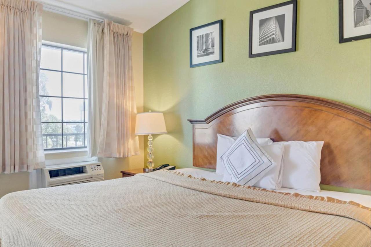 Savannah Garden Hotel Екстериор снимка