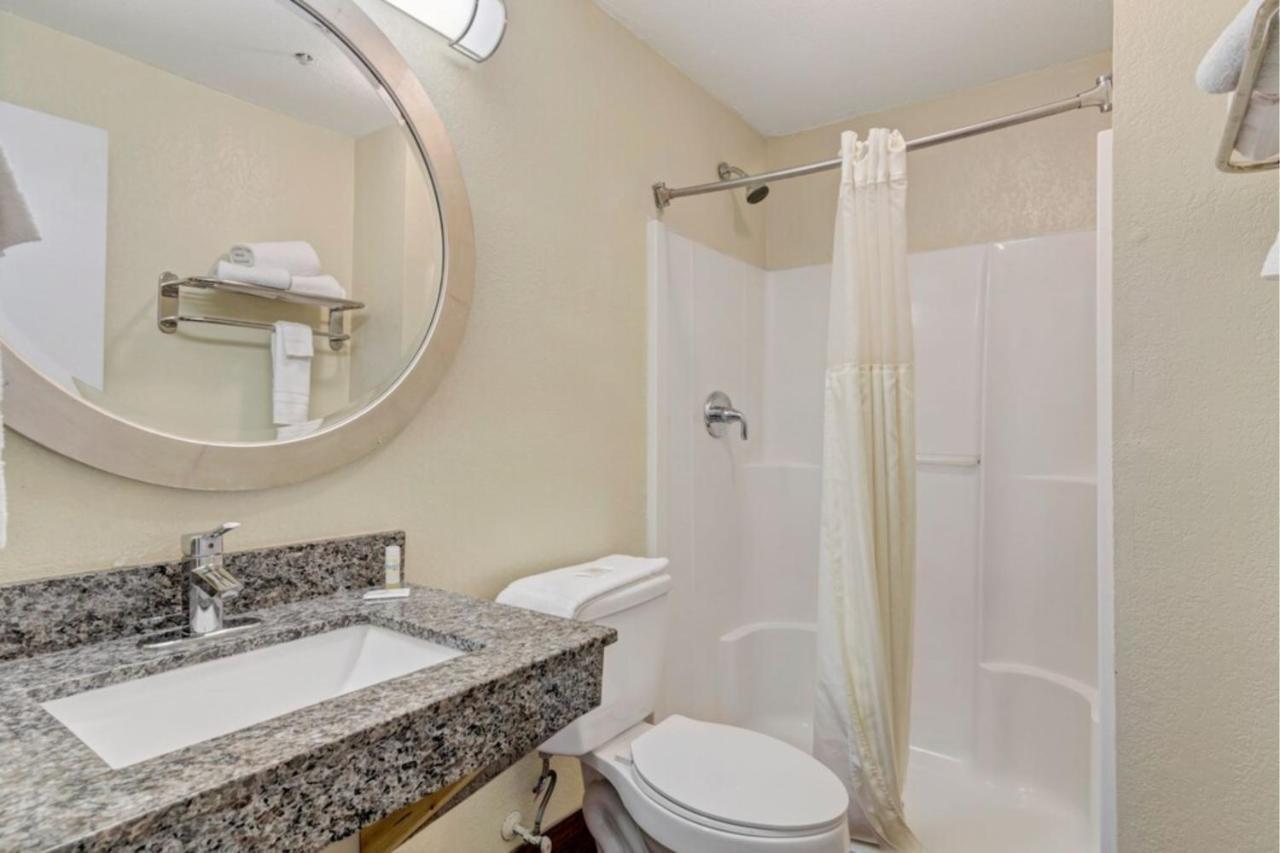 Savannah Garden Hotel Екстериор снимка
